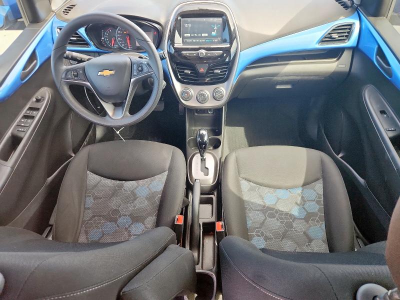 KL8CD6SA2JC468606 - 2018 CHEVROLET SPARK 1LT ლურჯი ფოტო 8