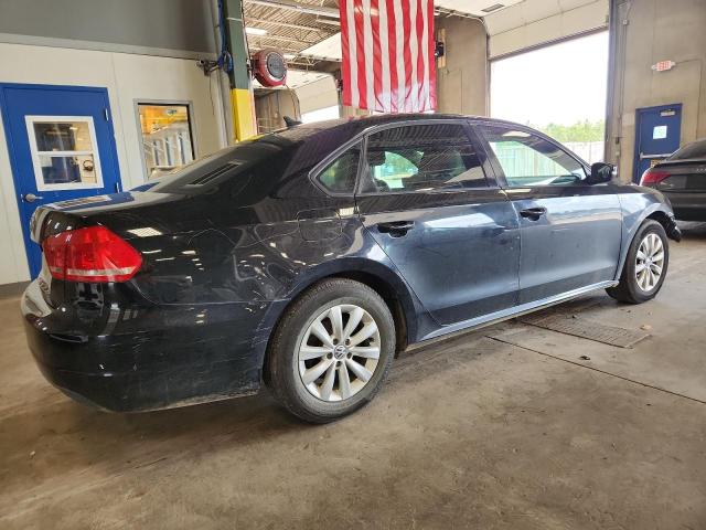 1VWAH7A33DC142052 - 2013 VOLKSWAGEN PASSAT S BLACK photo 3