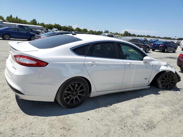 3FA6P0SU5GR206663 - 2016 FORD FUSION TITANIUM PHEV WHITE photo 3