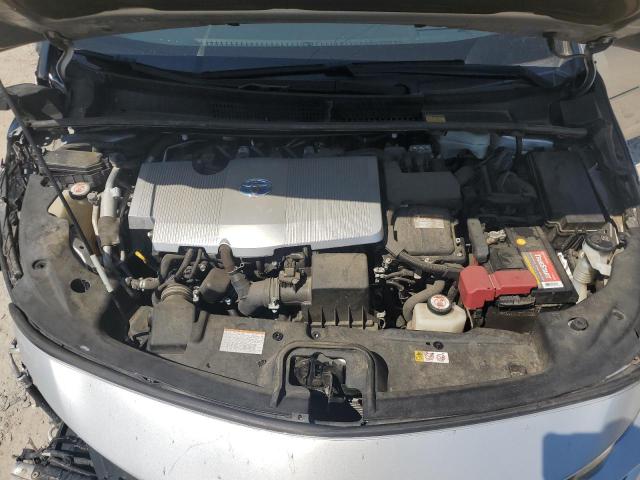 JTDKARFP9H3012978 - 2017 TOYOTA PRIUS PRIM 银色 照片 11