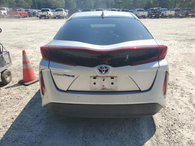 JTDKARFP9H3012978 - 2017 TOYOTA PRIUS PRIM 银色 照片 6