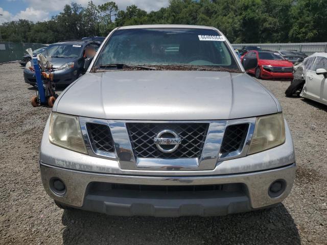 1N6AD09U99C421870 - 2009 NISSAN FRONTIER CREW CAB SE SILVER photo 5