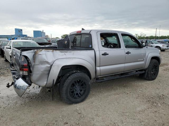 5TFJU4GN6FX068496 - 2015 TOYOTA TACOMA DOUBLE CAB PRERUNNER SILVER photo 3