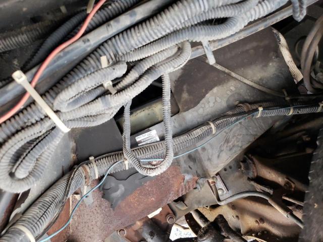 1GBLP37J4T3308532 - 1997 ALGR MOTORHOME WHITE photo 7