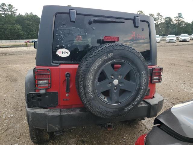 1C4HJWDG2CL259134 - 2012 JEEP WRANGLER U SPORT RED photo 6