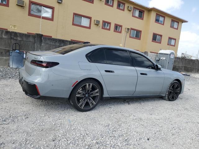 WBA23EH02PCM22276 - 2023 BMW 740 I GRAY photo 3