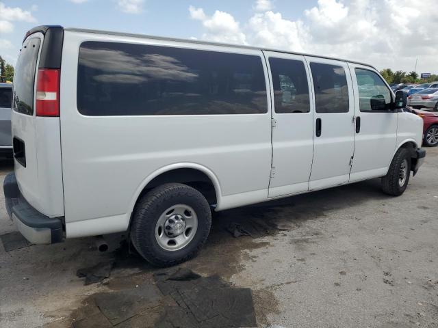 1GAZGPFG5K1220319 - 2019 CHEVROLET EXPRESS G3 LT WHITE photo 3