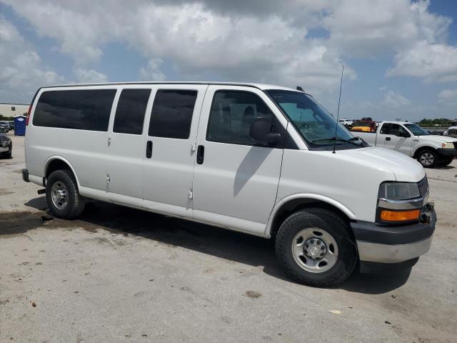 1GAZGPFG5K1220319 - 2019 CHEVROLET EXPRESS G3 LT WHITE photo 4