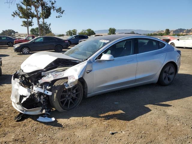 5YJ3E1EA8JF038200 - 2018 TESLA MODEL 3 SILVER photo 1