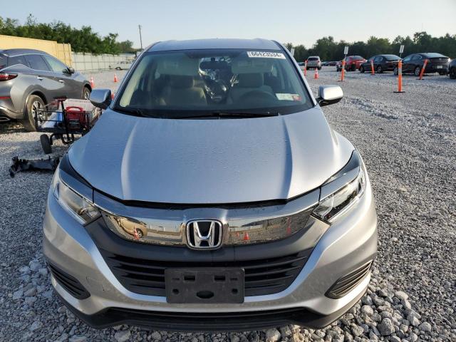 3CZRU6H35NM774420 - 2022 HONDA HR-V LX SILVER photo 5