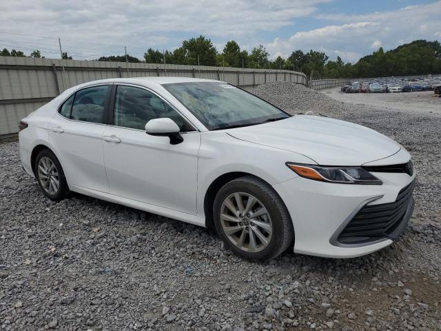 4T1C11AK2NU668796 - 2022 TOYOTA CAMRY LE 白色 照片 4