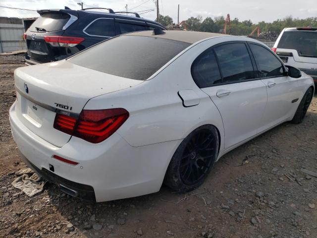 WBAYA8C56FD825352 - 2015 BMW 750 I WHITE photo 3