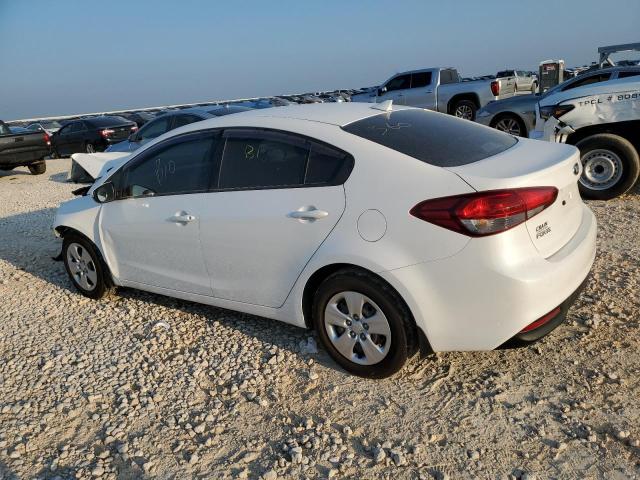 3KPFL4A73HE042640 - 2017 KIA FORTE LX WHITE photo 2