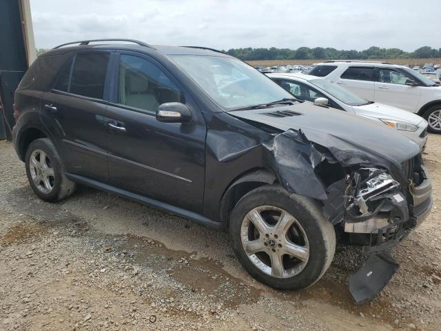 4JGBB22E88A376969 - 2008 MERCEDES-BENZ ML 320 CDI BLACK photo 4