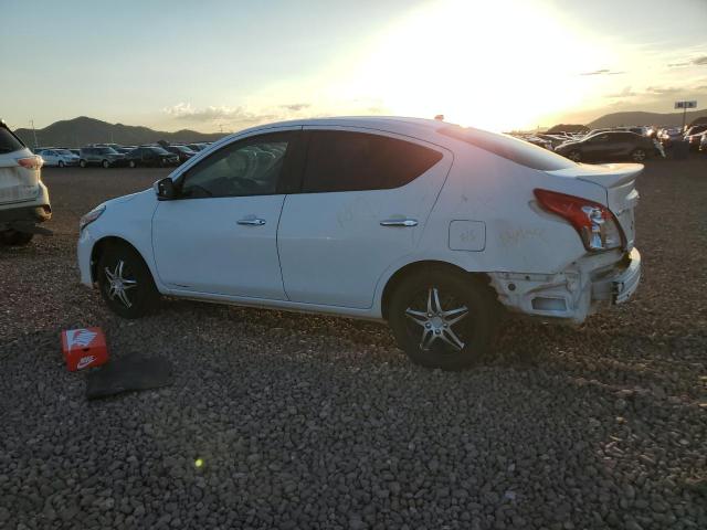 3N1CN7AP8HL877503 - 2017 NISSAN VERSA S WHITE photo 2