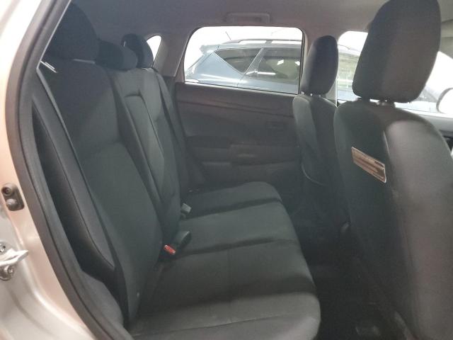 4A4AR3AU4DE022503 - 2013 MITSUBISHI OUTLANDER ES SILVER photo 11