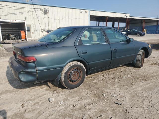 4T1BG22K2WU384617 - 1998 TOYOTA CAMRY CE GREEN photo 3