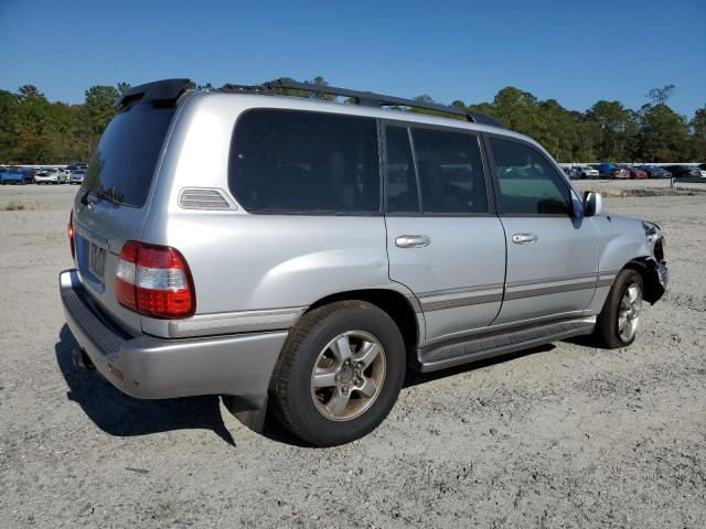 JTEHT05J672110766 - 2007 TOYOTA LAND CRUIS SILVER photo 3