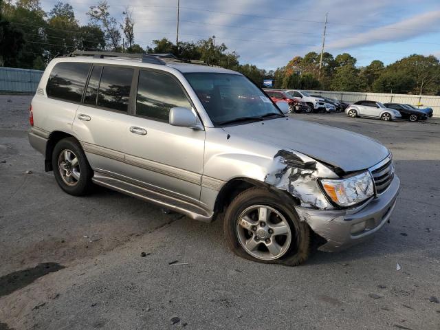 JTEHT05J672110766 - 2007 TOYOTA LAND CRUIS SILVER photo 4