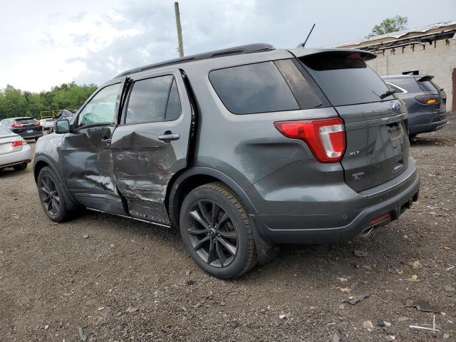 1FM5K8D89JGA23263 - 2018 FORD EXPLORER XLT رمادي صورة 2