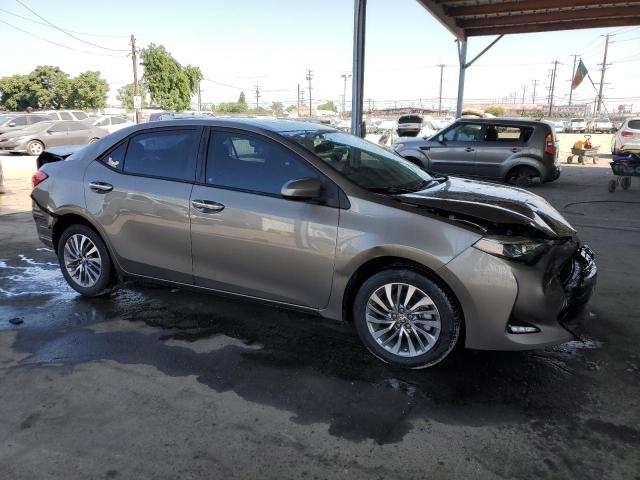 5YFBURHE2HP676887 - 2017 TOYOTA COROLLA L GRAY photo 4