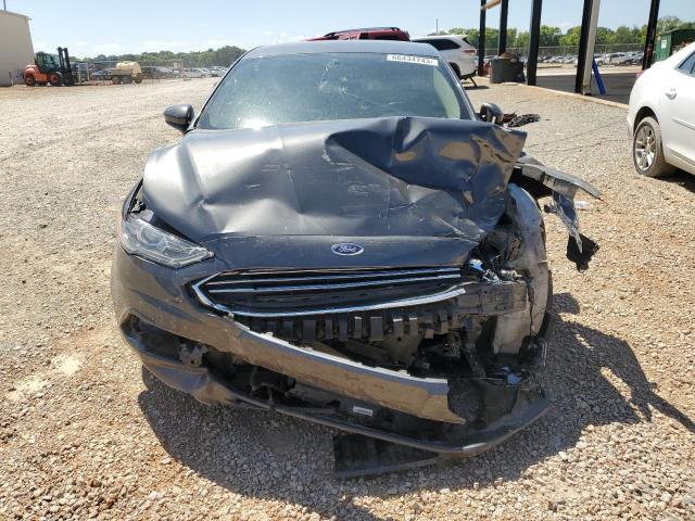 3FA6P0H71JR115723 - 2018 FORD FUSION SE GRAY photo 5