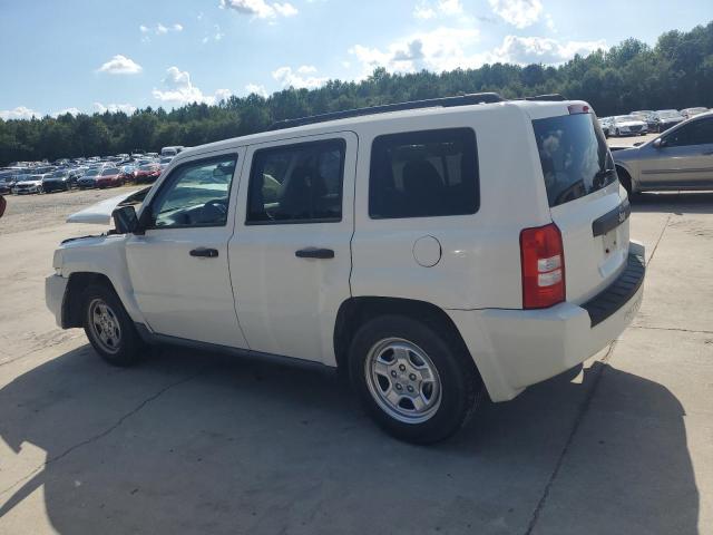 1J4FT28BX9D250798 - 2009 JEEP PATRIOT SPORT WHITE photo 2
