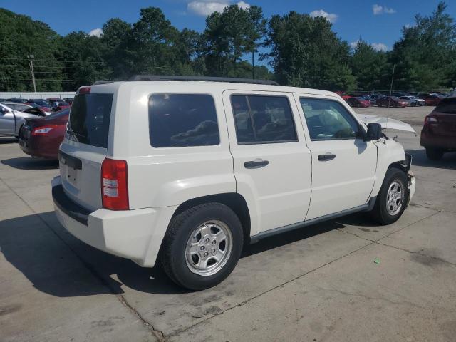 1J4FT28BX9D250798 - 2009 JEEP PATRIOT SPORT WHITE photo 3