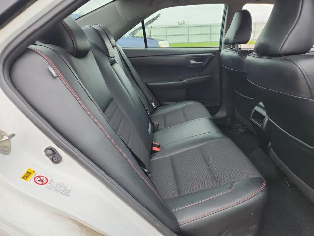 4T1BF1FK8HU435922 - 2017 TOYOTA CAMRY LE 白色 照片 10