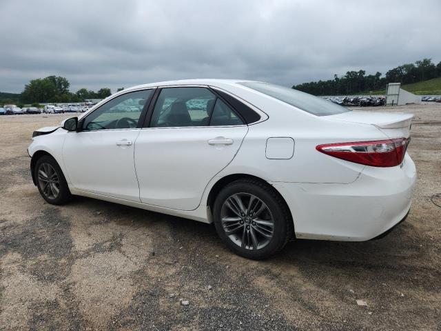 4T1BF1FK8HU435922 - 2017 TOYOTA CAMRY LE 白色 照片 2
