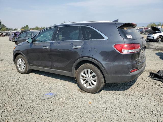 5XYPGDA39JG388819 - 2018 KIA SORENTO LX GRAY photo 2