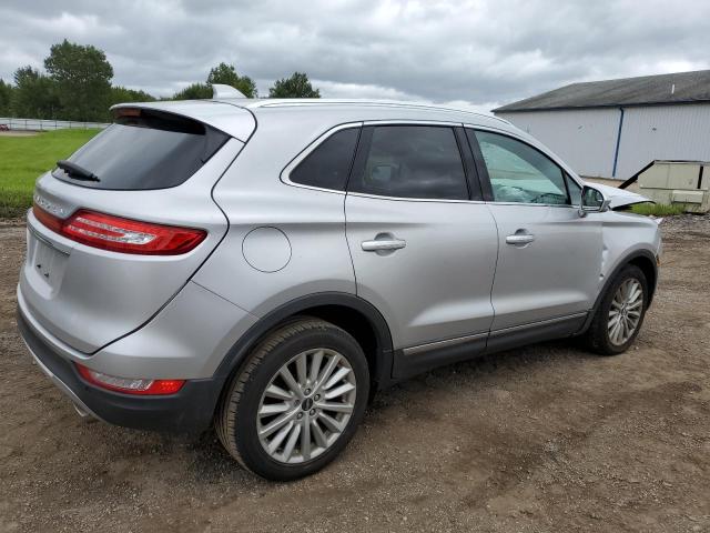 5LMCJ1C93KUL42525 - 2019 LINCOLN MKC SILVER photo 3