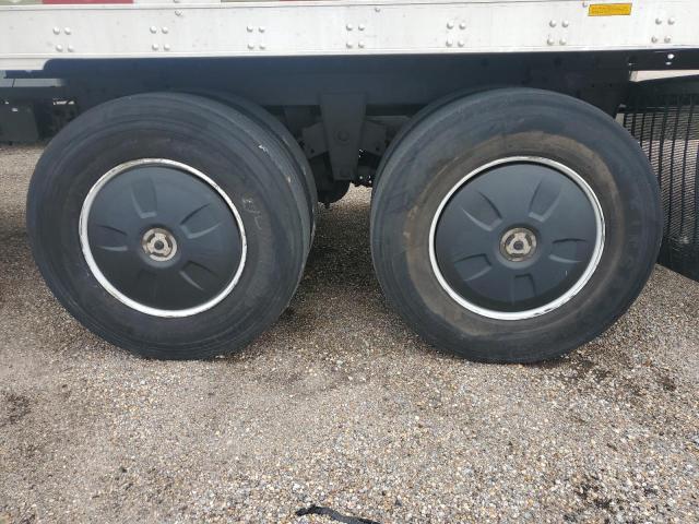 1UYVS2489DM630336 - 2013 UTILITY VS2RA Weiß Foto 9