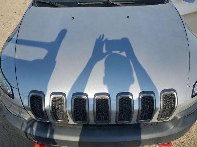 1C4PJMBS8FW724137 - 2015 JEEP CHEROKEE TRAILHAWK 银色 照片 12
