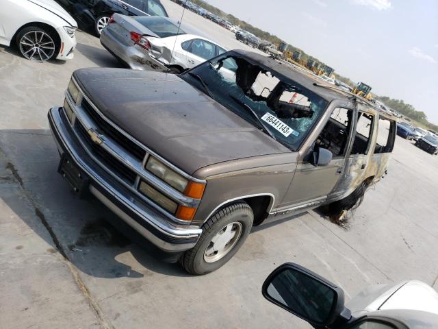 3GNEC16R1VG127004 - 1997 CHEVROLET SUBURBAN C1500 TAN photo 1