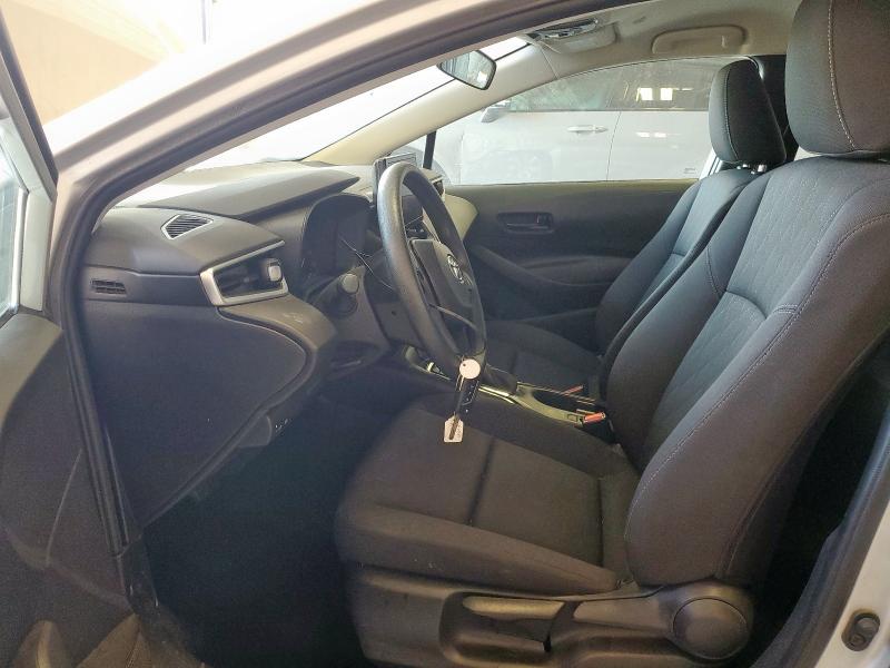 5YFB4MDE3RP164887 - 2024 TOYOTA COROLLA LE 银色 照片 7