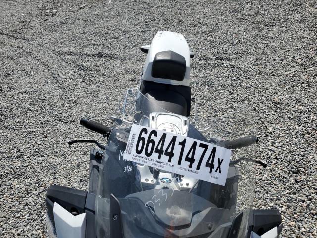 WB1044001EZW23476 - 2014 BMW R1200 RT SILVER photo 5