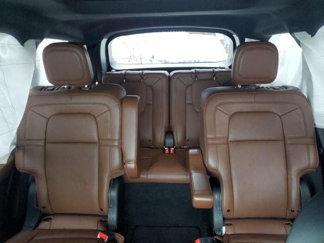 5LM5J7XC2NGL18009 - 2022 LINCOLN AVIATOR RESERVE 白色 照片 10