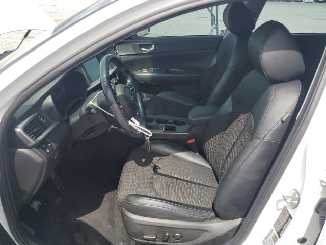 5XXGT4L34KG348002 - 2019 KIA OPTIMA LX Белый фото 13