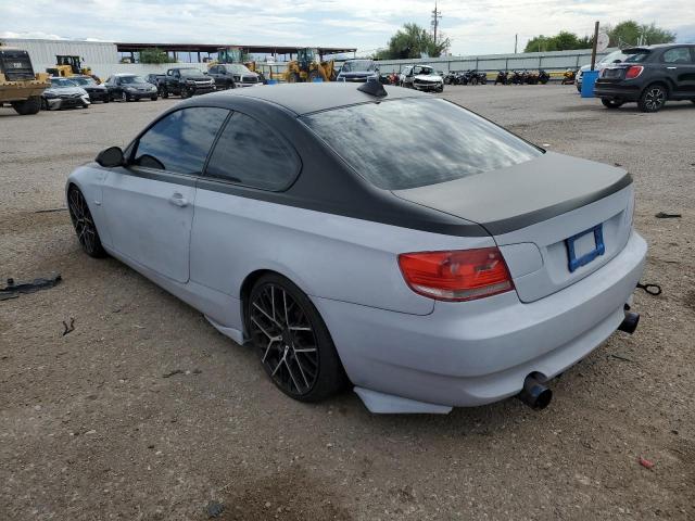 WBAWB73559P046834 - 2009 BMW 335 I TWO TONE photo 2