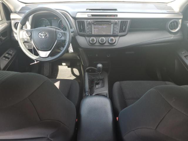 2T3BFREV7JW760469 - 2018 TOYOTA RAV4 LE Beyaz fotoğraf 8