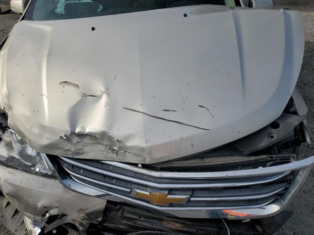 1GNKVGKD0HJ192276 - 2017 CHEVROLET TRAVERSE LT Srebrny zdjęcie 12