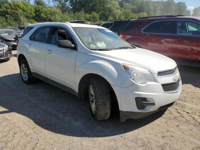 2GNALAEK3F1179019 - 2015 CHEVROLET EQUINOX LS WHITE photo 4