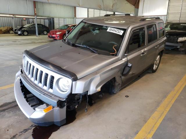 1C4NJPFB9GD503212 - 2016 JEEP PATRIOT LATITUDE SILVER photo 2