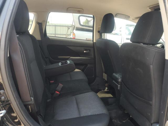 JA4AZ3A36JZ057671 - 2018 MITSUBISHI OUTLANDER SE BLACK photo 11