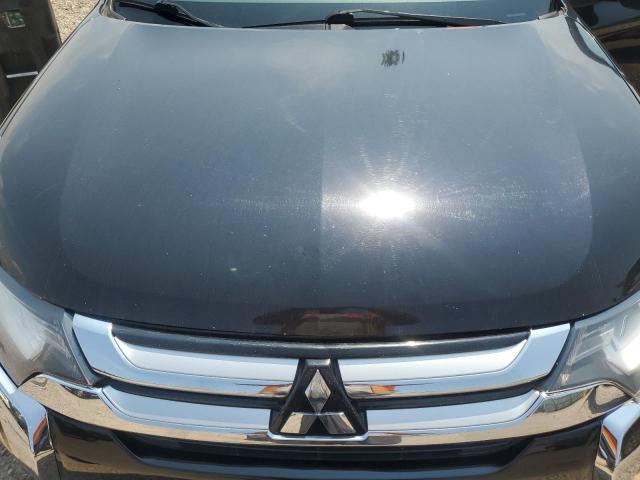 JA4AZ3A36JZ057671 - 2018 MITSUBISHI OUTLANDER SE BLACK photo 12