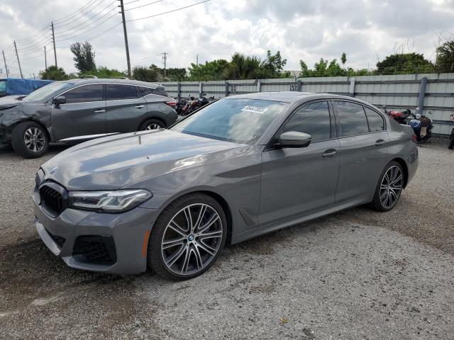WBA13BK09MCF93639 - 2021 BMW M550XI GRAY photo 1