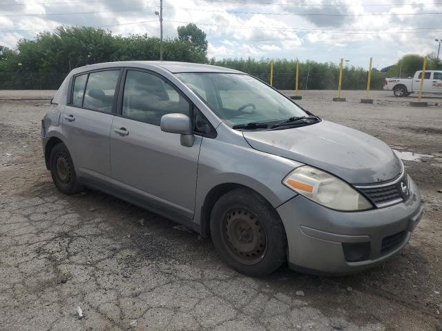 3N1BC13E59L455846 - 2009 NISSAN VERSA S SILVER photo 4