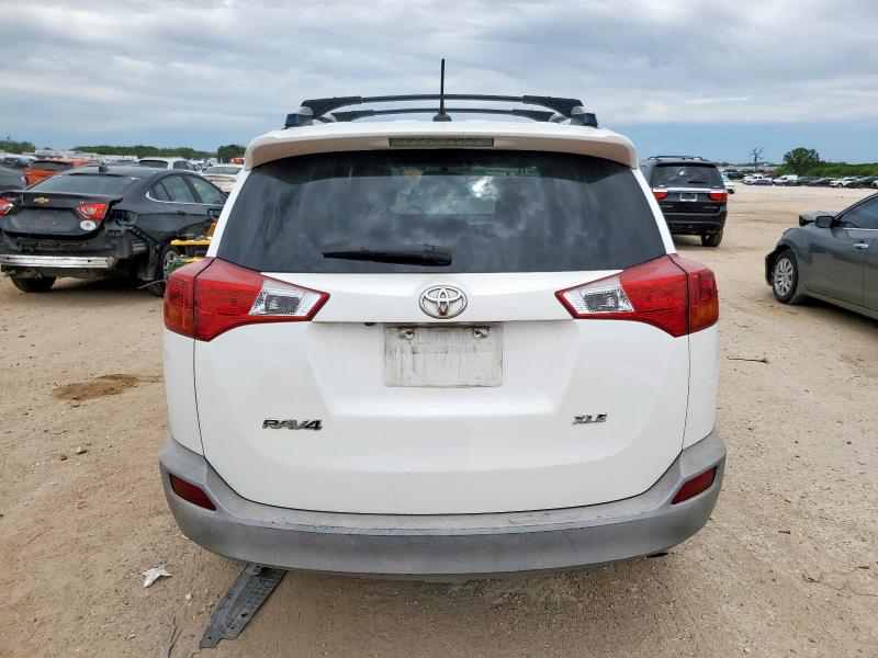 JTMWFREV4FD068546 - 2015 TOYOTA RAV4 XLE WHITE photo 6