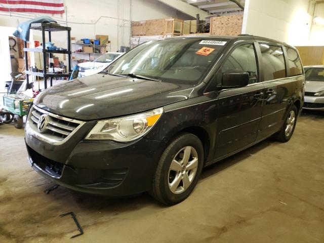 2V4RW3DG2BR643401 - 2011 VOLKSWAGEN ROUTAN SE CHARCOAL photo 1